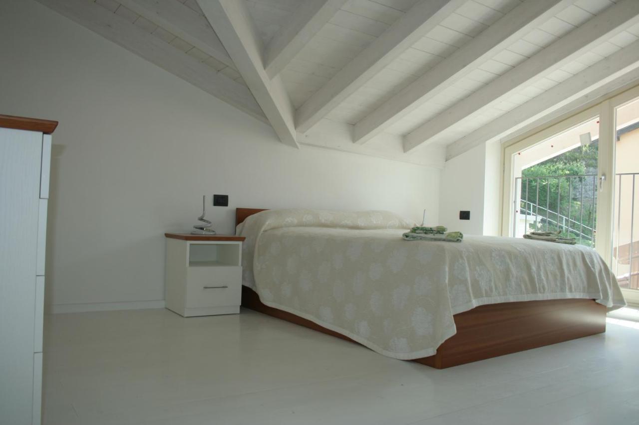 Appartamenti I Fiori Del Lago Laveno-Mombello Extérieur photo