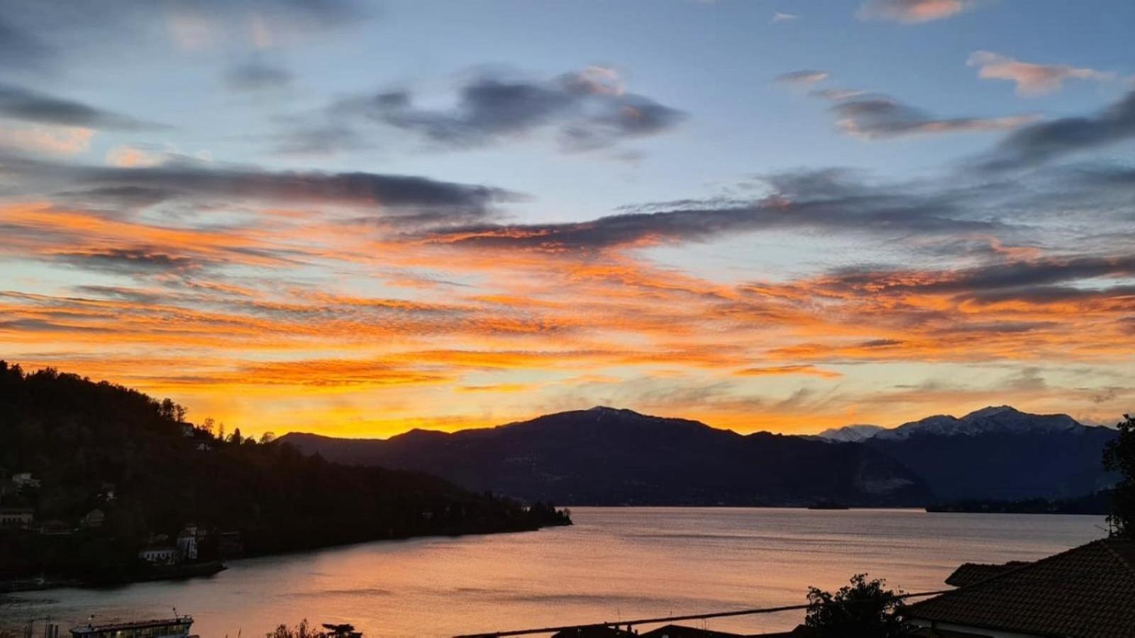 Appartamenti I Fiori Del Lago Laveno-Mombello Extérieur photo